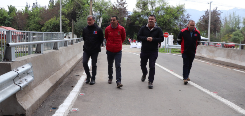 MOP inaugura nuevo puente para la comunidad de Panquehue