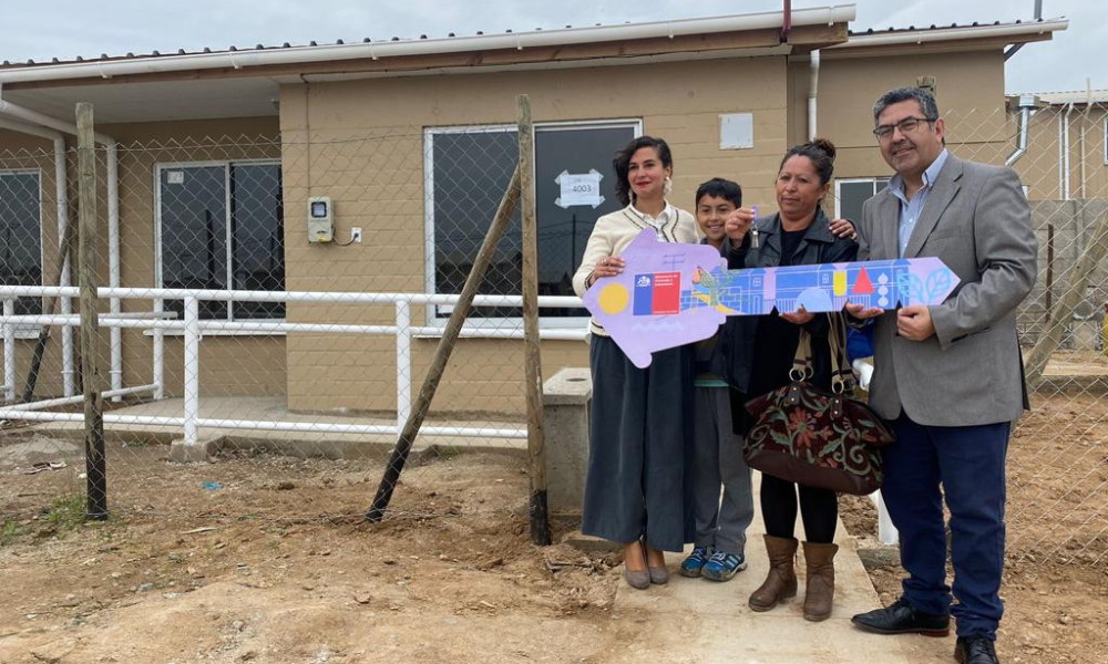 Villa El Rosario: 300 familias de Olmué recibieron las llaves de sus viviendas