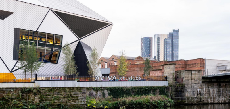 Ciudad de Manchester inaugura Centro de artes escénicas Aviva Studios