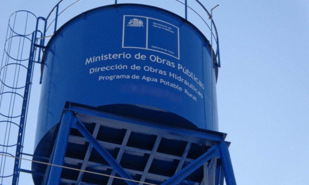 MOP entrega derechos de agua a comunidades rurales de la Región