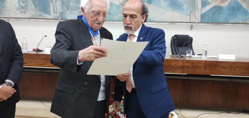 Usach otorga Doctor Honoris Causa al arquitecto Miguel Lawner