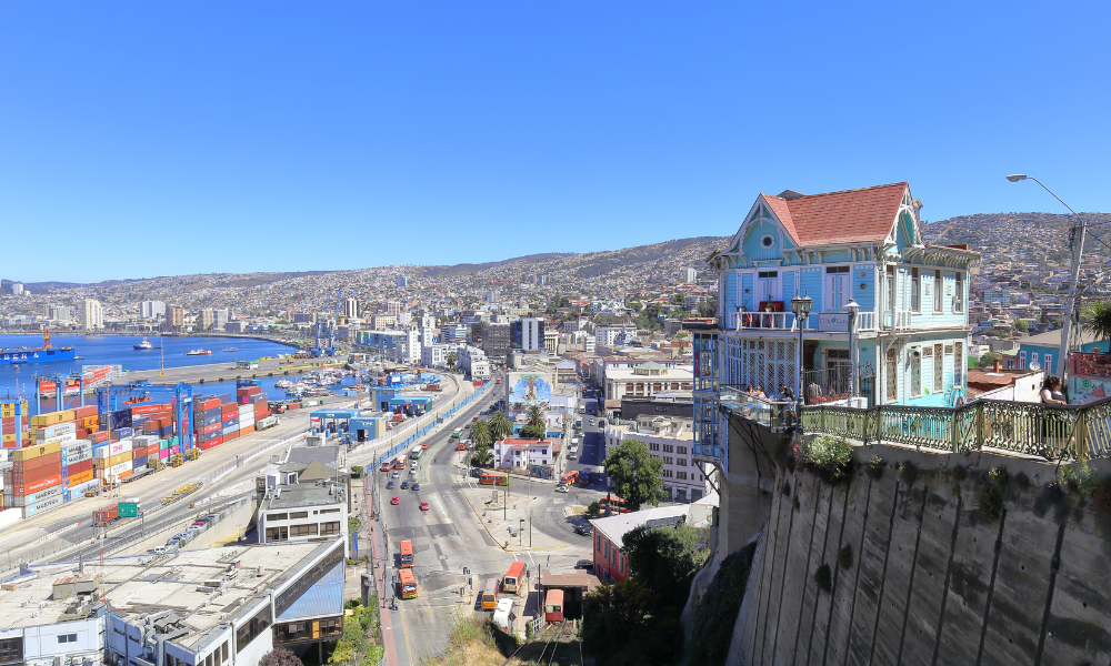 Valparaíso coordina cartera de proyectos por $12 mil millones para enfrentar el desempleo