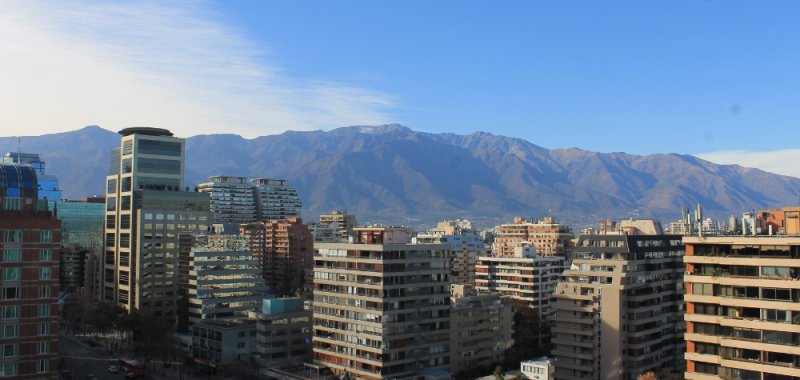 ¿Cuáles son las comunas con más ventas de departamentos nuevos en la capital?