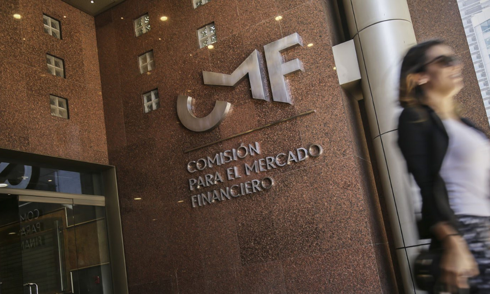 CMF denuncia y alerta presuntos delitos de estafa por entidades que ofrecen créditos