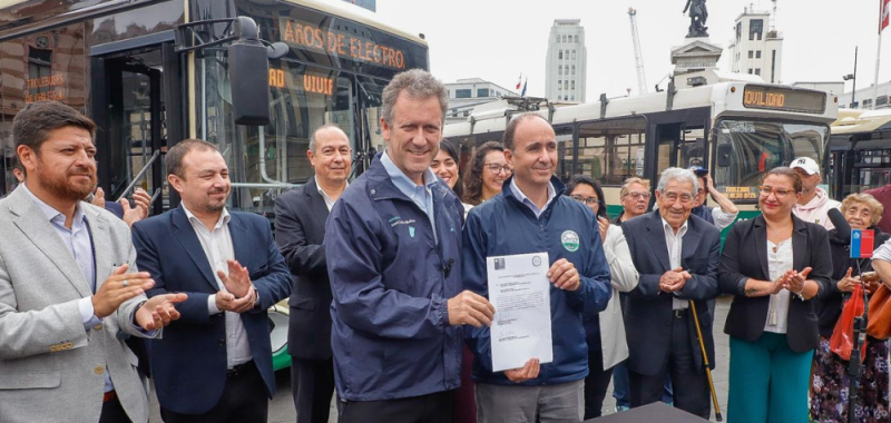 Ministro de Transportes anuncia licitación corta para recorridos nocturnos en región de Valparaíso