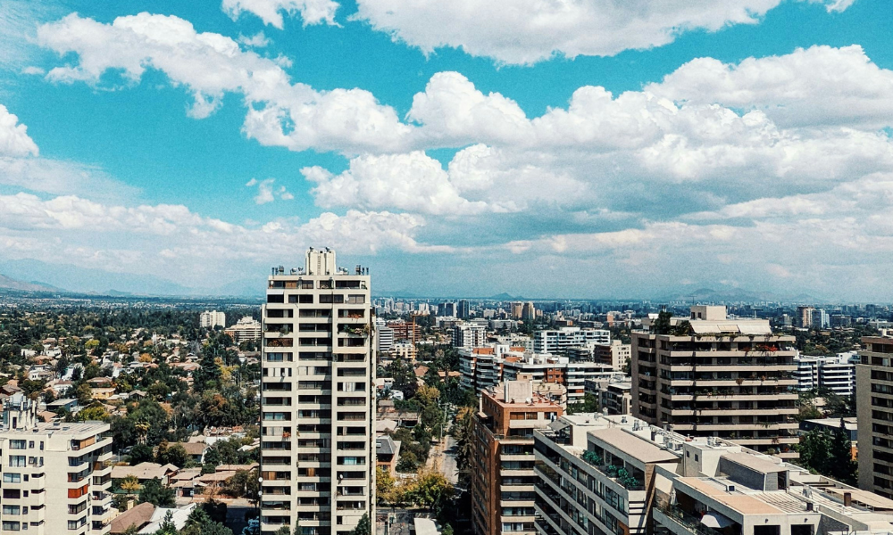 El panorama del mercado de viviendas usadas en Santiago y sus capitales vecinas