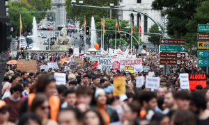 España: Masivas manifestaciones por la vivienda en Madrid