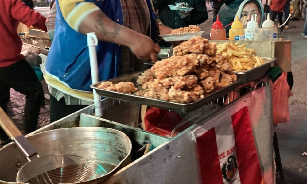 Independencia prohíbe parrilladas en la calle para poner freno a incivilidades