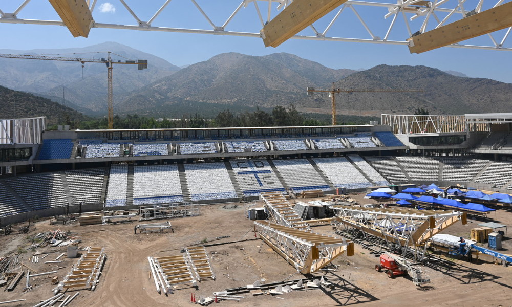 Presidente de Cruzados señaló que espera que el estadio Claro Arena este para el final del primer semestre