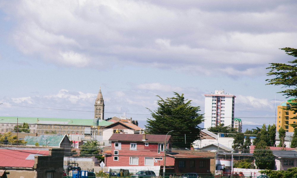 Punta Arenas y Valdivia lideran los arriendos de departamentos en regiones