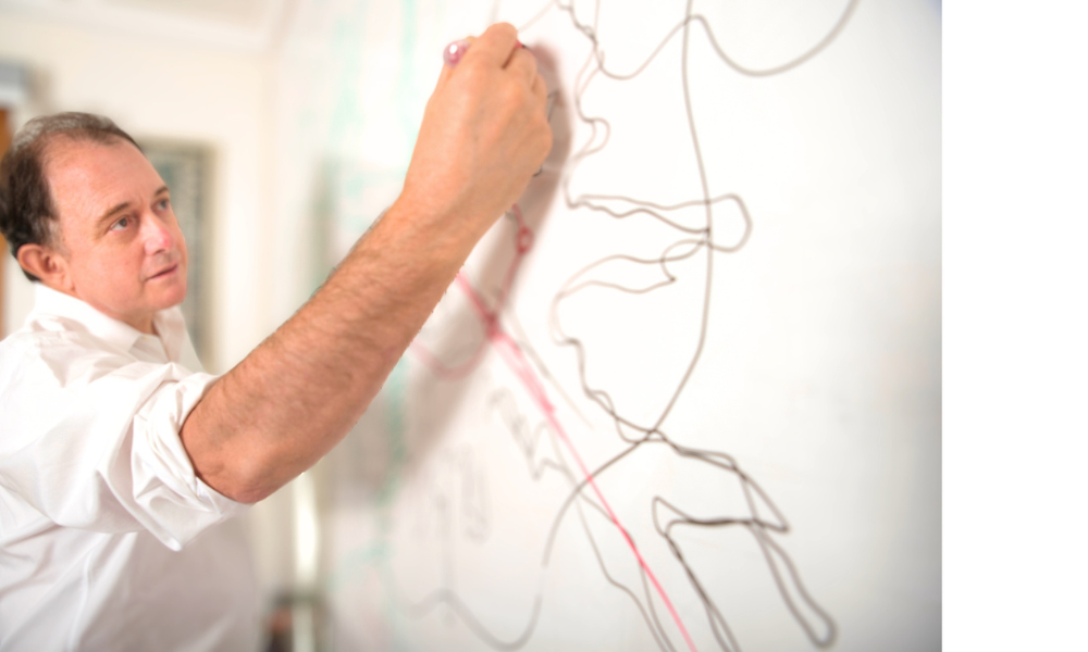 Iván Poduje asume desafío en Vivienda: ¿Qué cambios traerá su llegada al MINVU?