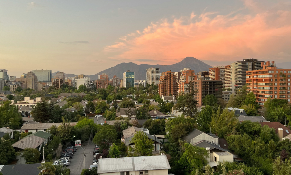 Mercado de departamentos usados en la RM cerró 2025 con precios estables y mayores plazos de venta