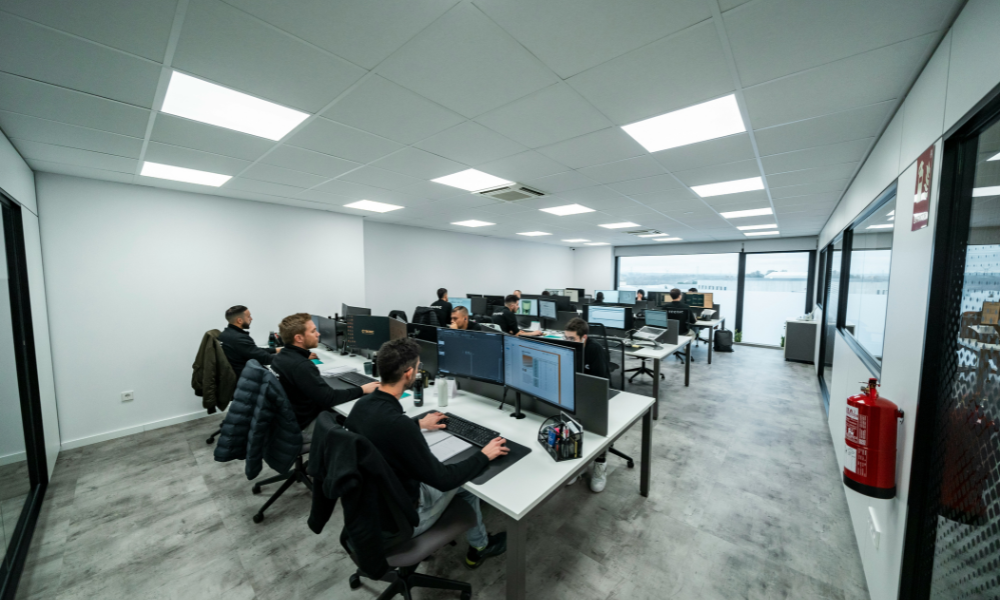 Inteligencia artificial gana terreno en la gestión de oficinas y redefine el uso de los espacios corporativos