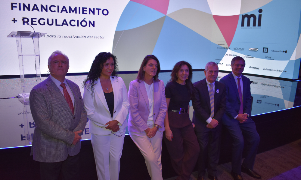 Comunidad de Mujeres Inmobiliarias lideran encuentro para la reactivación del sector en la CChC