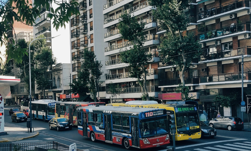 Créditos hipotecarios en Argentina caen 20% en el primer trimestre y evidencian mayor restricción en el acceso