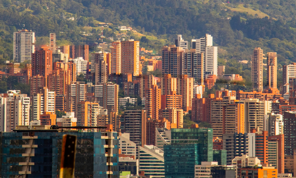 Arriendos en Medellín superan a Bogotá en 13,7% y lideran como los más caros del país