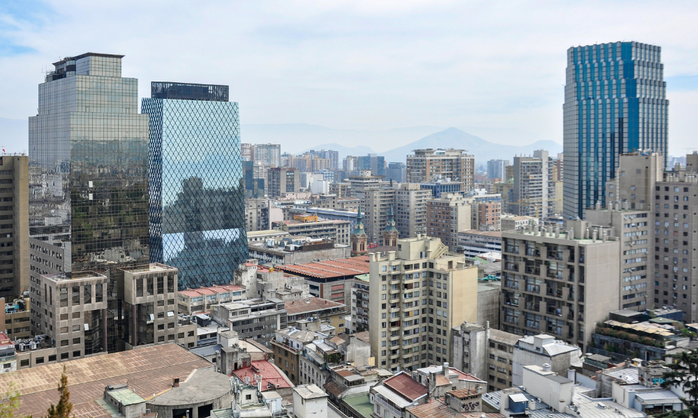 Santiago, La Florida y Ñuñoa concentran el 48% del stock de departamentos disponibles en la RM