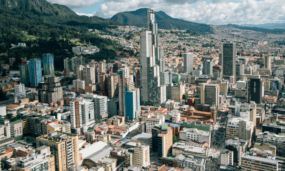 Sector de edificaciones en Colombia completa 11 trimestres de retroceso y proyecta una caída de 5,5% durante 2026