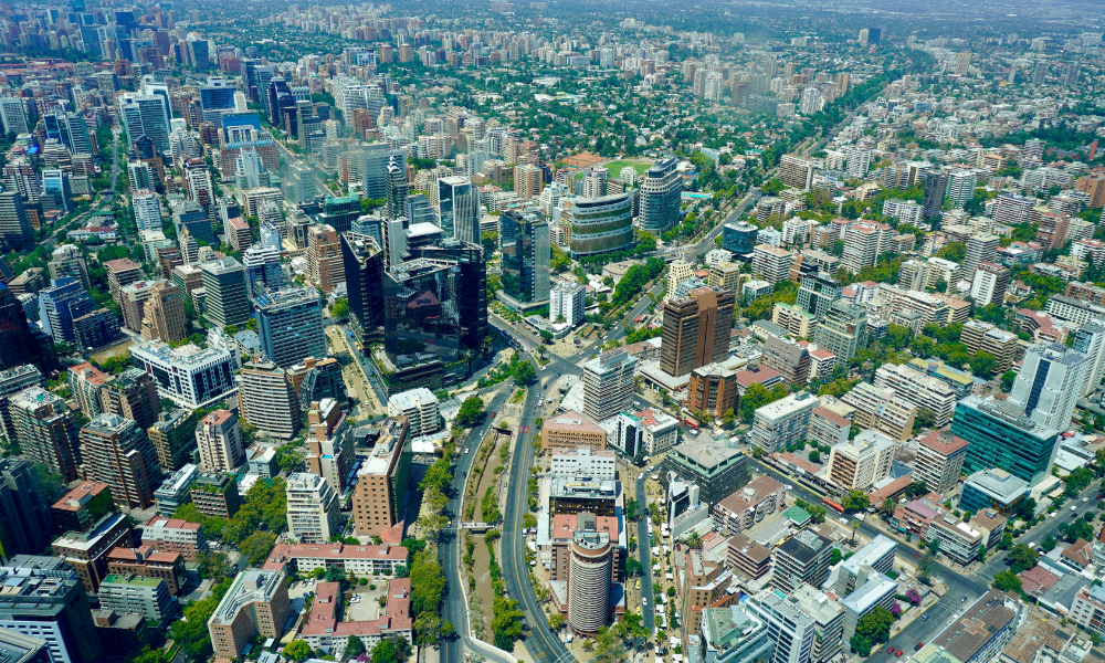 El mercado inmobiliario de Las Condes exhibe fuertes diferencias entre El Golf, Los Dominicos y San Carlos de Apoquindo